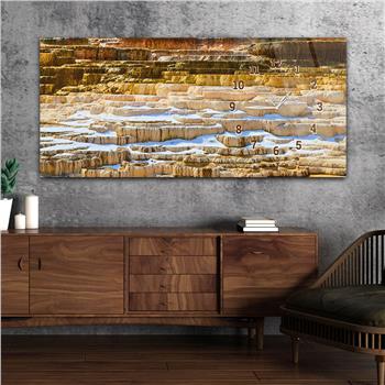 Horizontal bedrucktes Glas mit Kunst und Naturthema und einer Uhr an der Seite 120