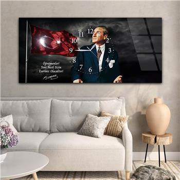 Atatürk ve Türk Bayrağı 