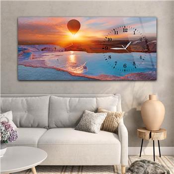 Horizontal bedrucktes Glas mit Kunst und Naturthema und einer Uhr an der Seite 028