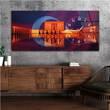 Horizontal bedrucktes Glas mit Nationenthema und einer Uhr an der Seite 002