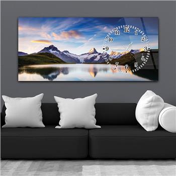 Horizontal bedrucktes Glas mit Kunst und Naturthema und einer Uhr an der Seite 094