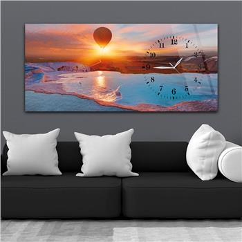 Horizontal bedrucktes Glas mit Kunst und Naturthema und einer Uhr an der Seite 028