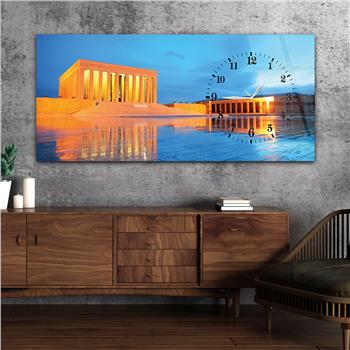 Horizontal bedrucktes Glas mit Nationenthema und einer Uhr an der Seite 001