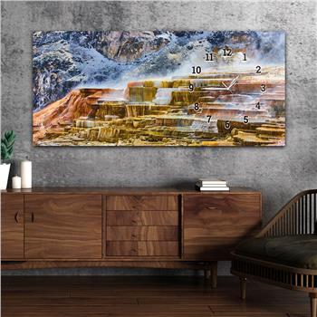 Horizontal bedrucktes Glas mit Kunst und Naturthema und einer Uhr an der Seite 124