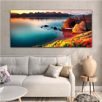 Horizontal bedrucktes Glas mit Kunst und Naturthema und einer Uhr an der Seite 173