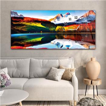 Horizontal bedrucktes Glas mit Kunst und Naturthema und einer Uhr an der Seite 178