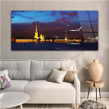 Horizontal bedrucktes Glas mit Kunst und Naturthema und einer Uhr an der Seite 140