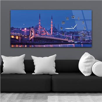 Horizontal bedrucktes Glas mit Kunst und Naturthema und einer Uhr an der Seite 135