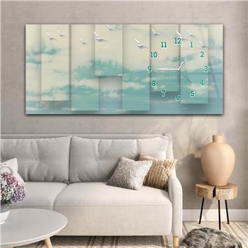 Horizontal bedrucktes Glas mit Kunst und Naturthema und einer Uhr an der Seite 119