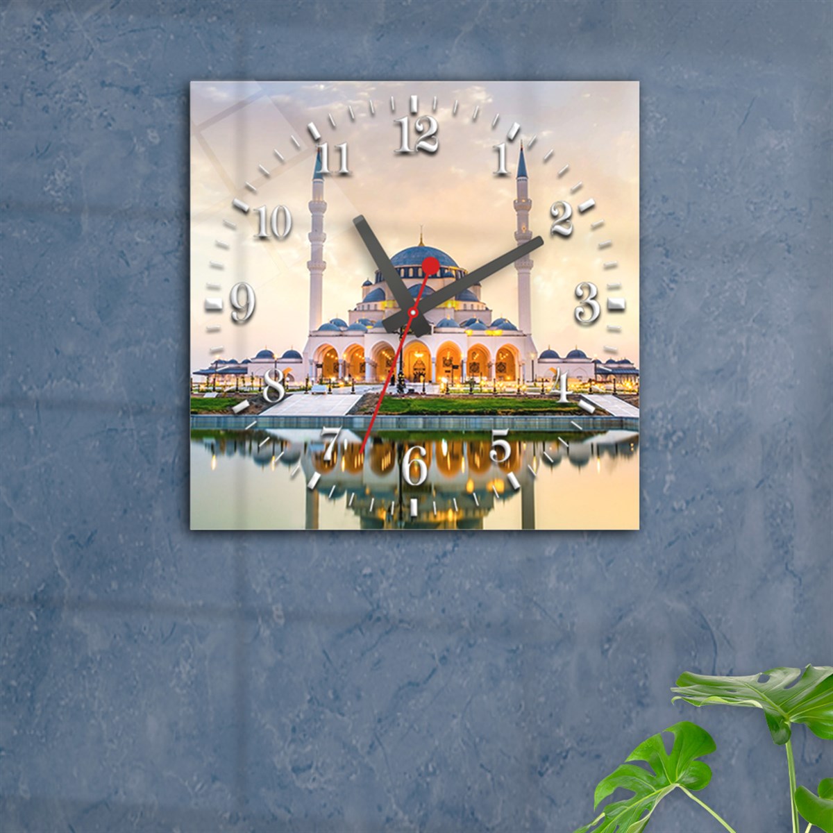 نماذج ساعات زجاجية