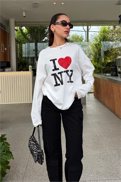Beyaz Love Baskılı Uzun Kollu T-shirt - Kadın Bluz Modelleri - Nazliye Moda | Kadın Giyim Modası