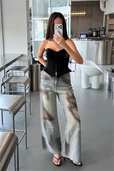 Eskitme Efektli Taşlı Jean - Kadın Jean Modelleri - Nazliye Moda | Kadın Giyim Modası