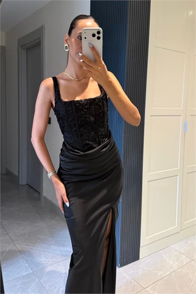 Siyah Üzeri Güpür Desenli Drape Saten Elbise - Kadın Elbise Modelleri - Nazliye Moda | Kadın Giyim Modası