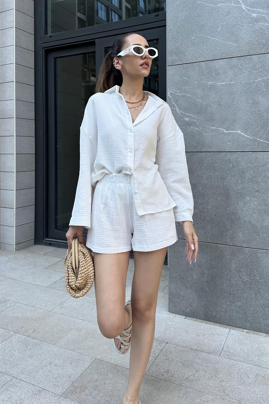 Beyaz Şort Gömlek Takım - Kadın Takım Modelleri - Nazliye Moda | Kadın  Giyim Modası
