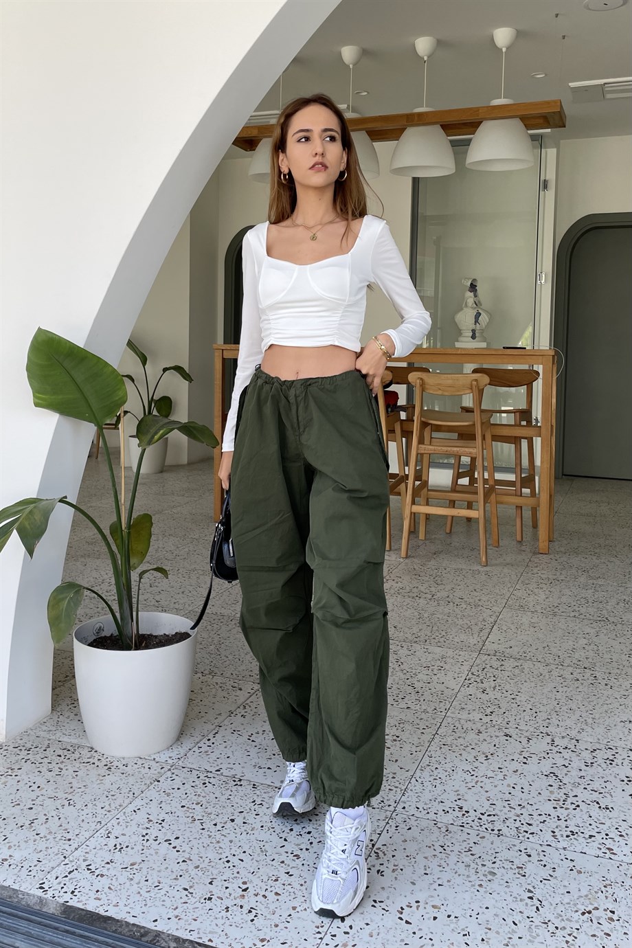 Yeşil Paraşüt Jogger Pantolon - Kadın Pantolon Modelleri - Nazliye Moda |  Kadın Giyim Modası