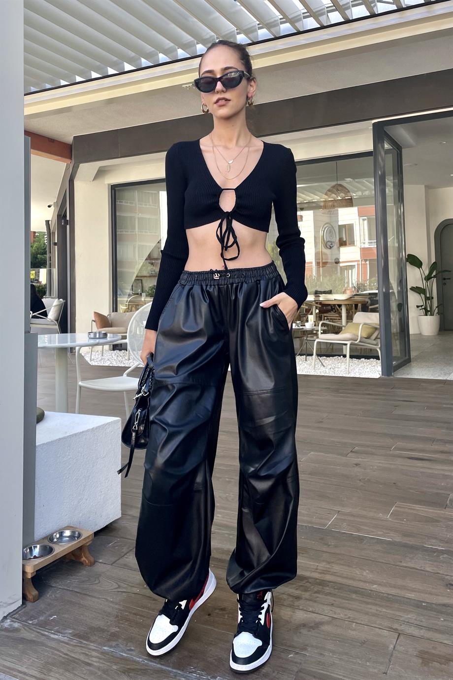 Siyah Deri Jogger Pantolon - Kadın Pantolon Modelleri - Nazliye Moda |  Kadın Giyim Modası