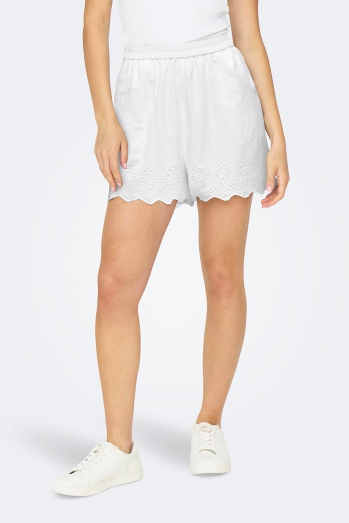ONLLOU LIFE EMB LOOSE SHORTS WVN BEYAZ