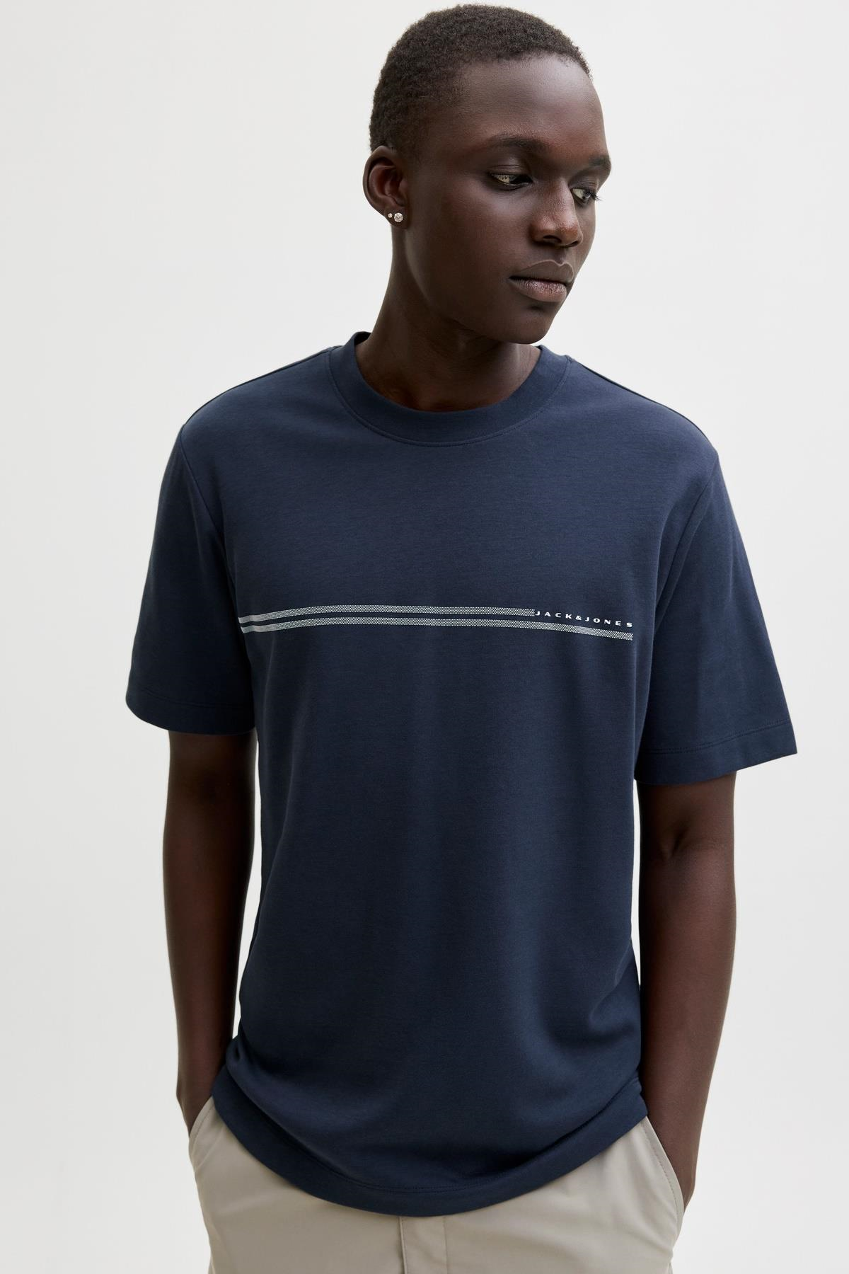 Jack & Jones JCOFUSION Erkek Basic Tişört – Bisiklet Yaka, Göğüs Logolu 