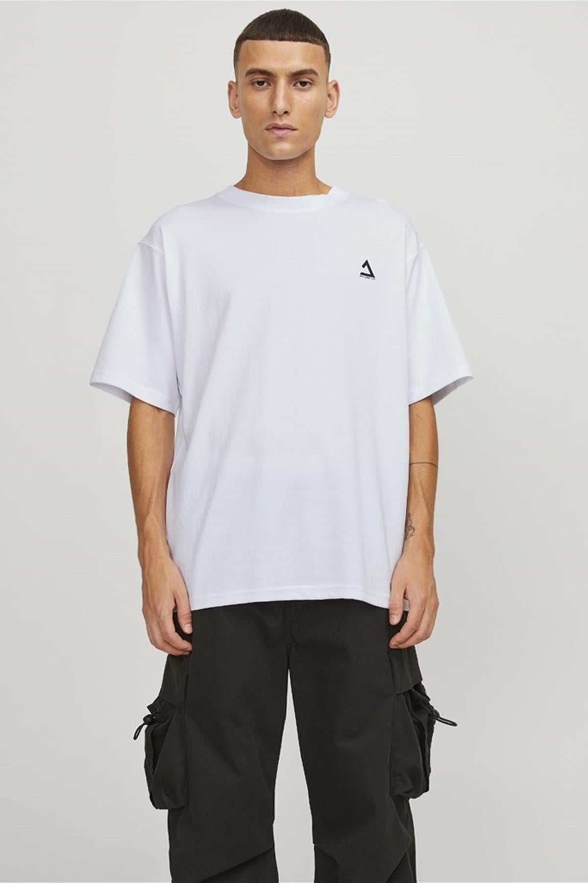 JACK&JONES JCOTRIANGLE TEE SS CREW NECK SN 12253435 BEYAZ