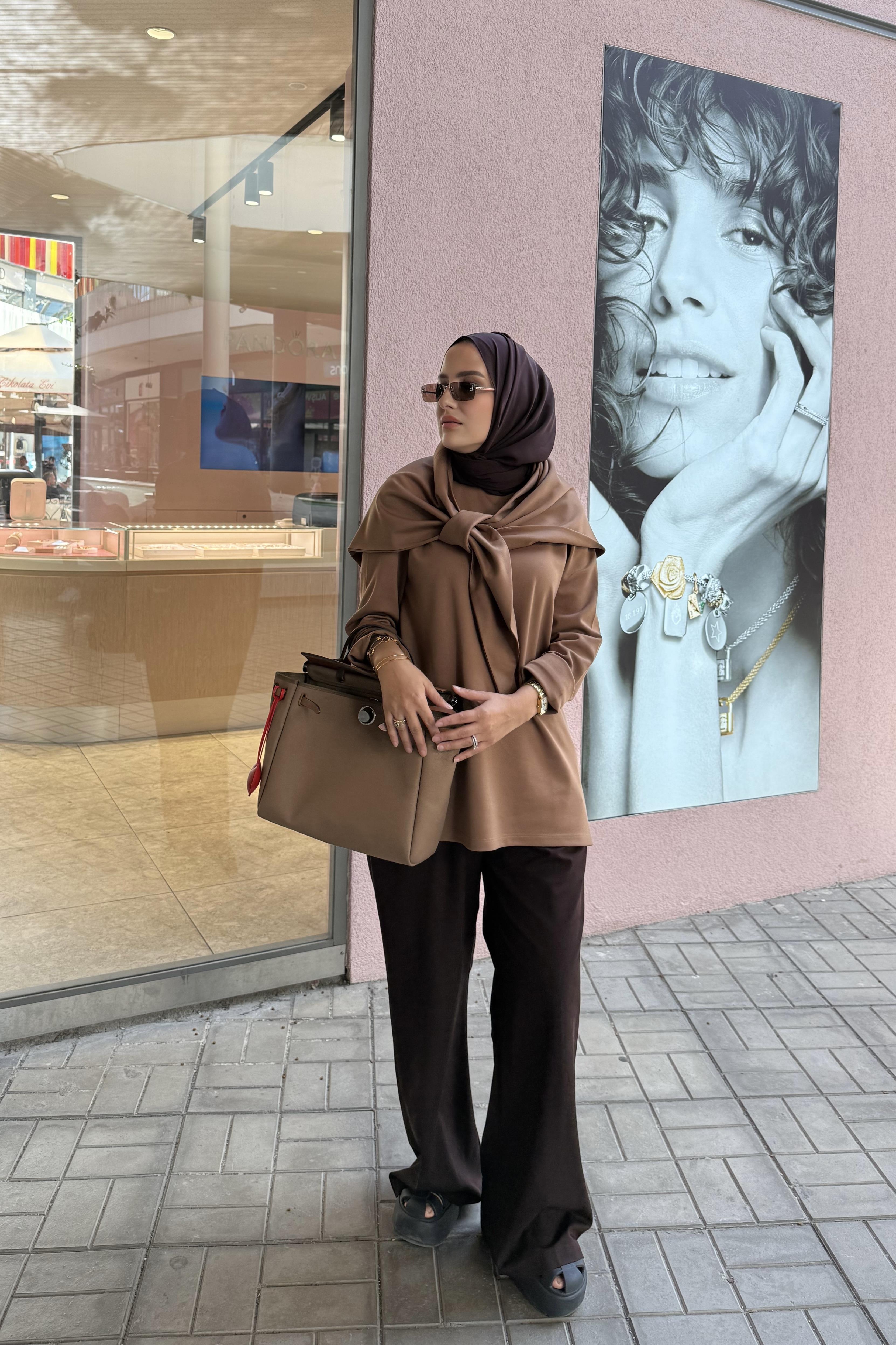Yakalı Sweatshirt Camel
