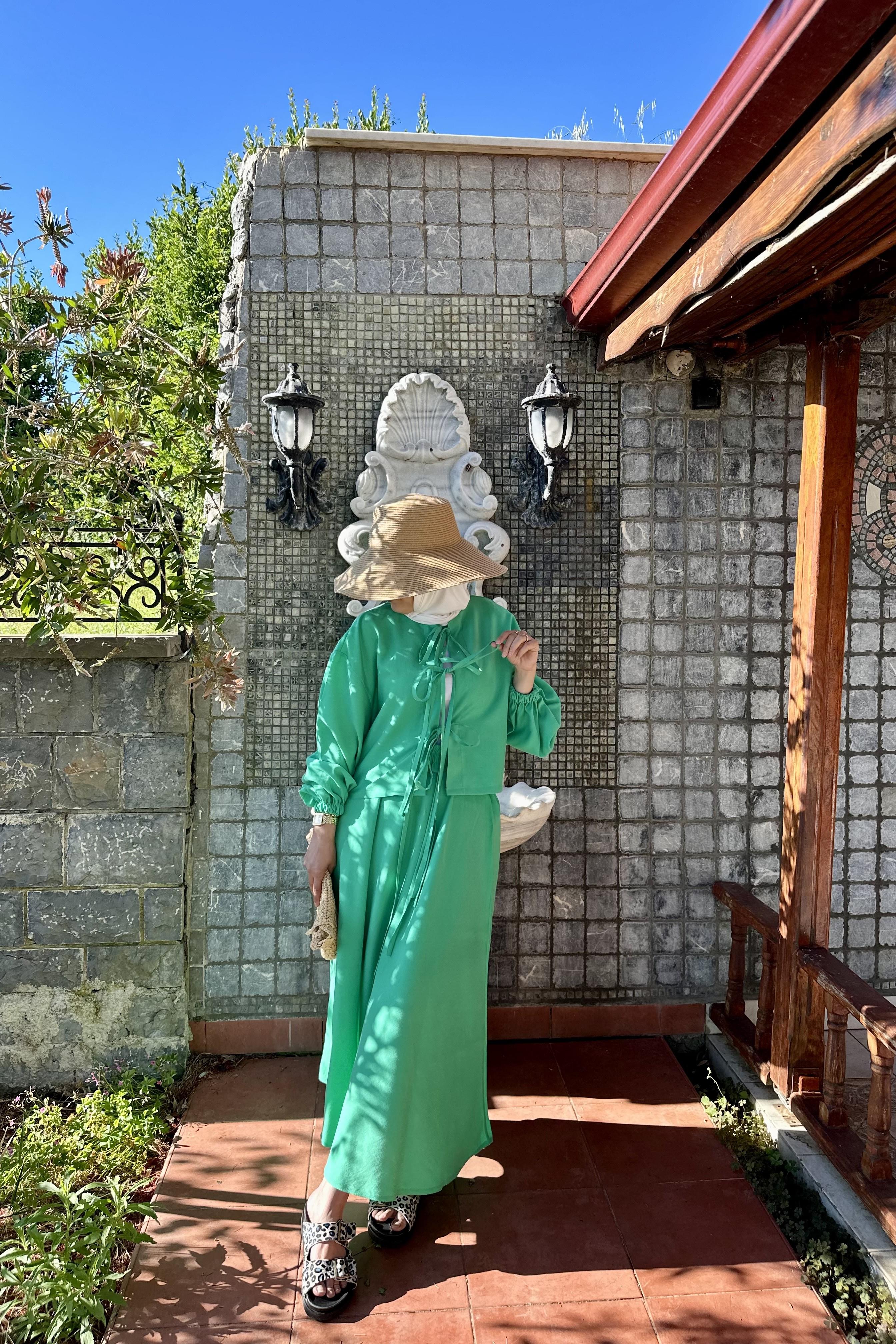 Benetton Bağlama Etekli Takım