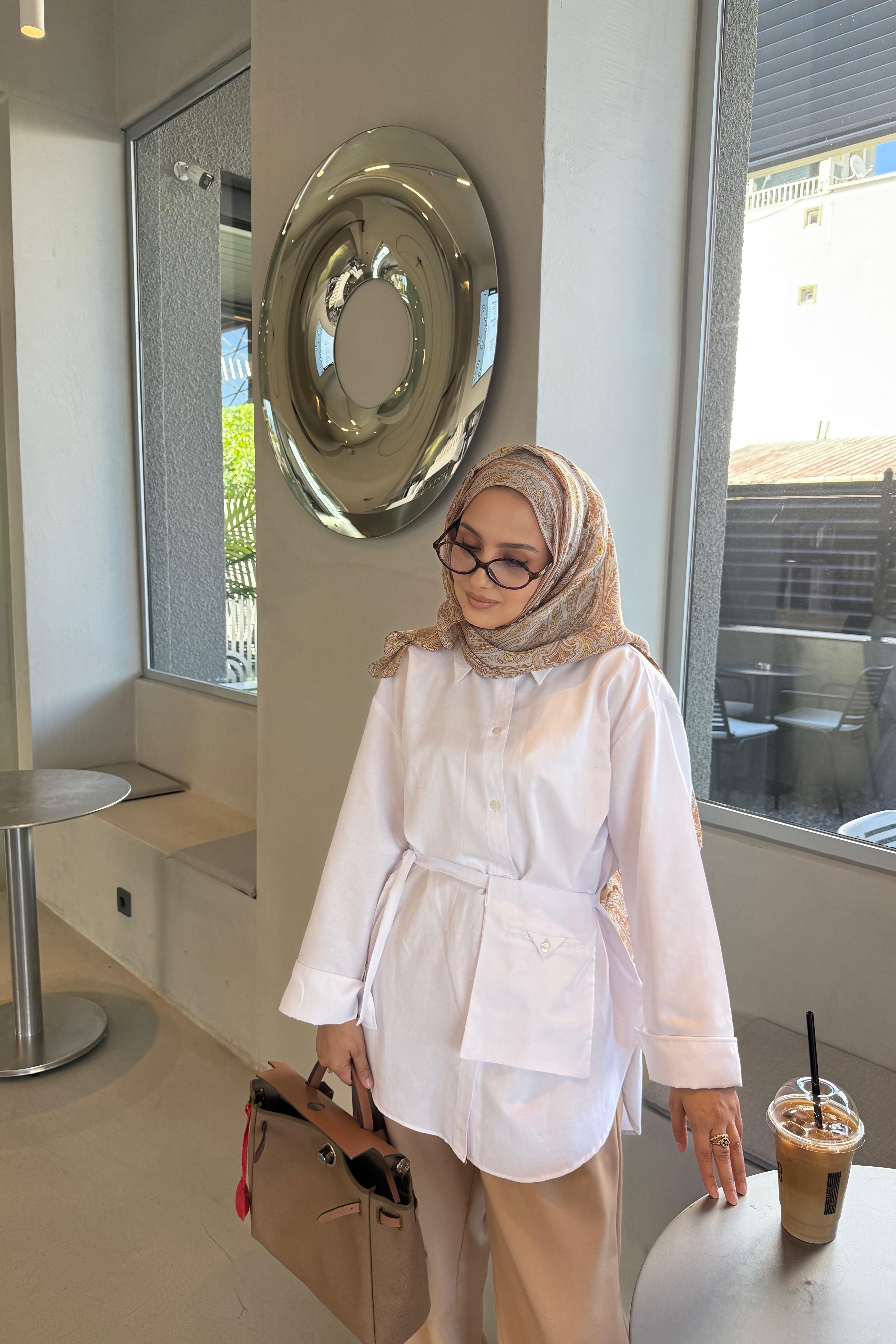 Gömlek Seyyar Cep Detaylı Beyaz