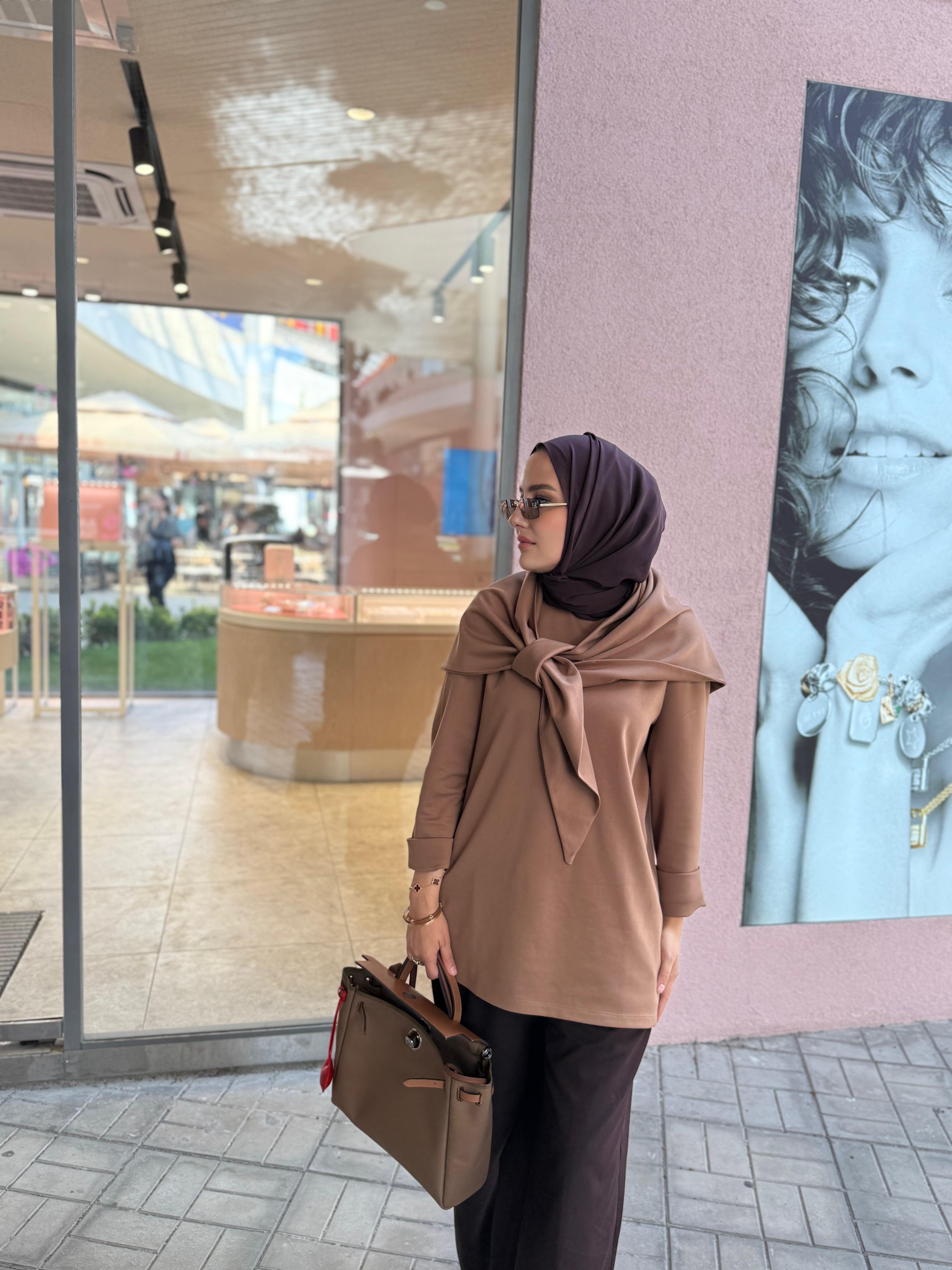 Yakalı Sweatshirt Camel