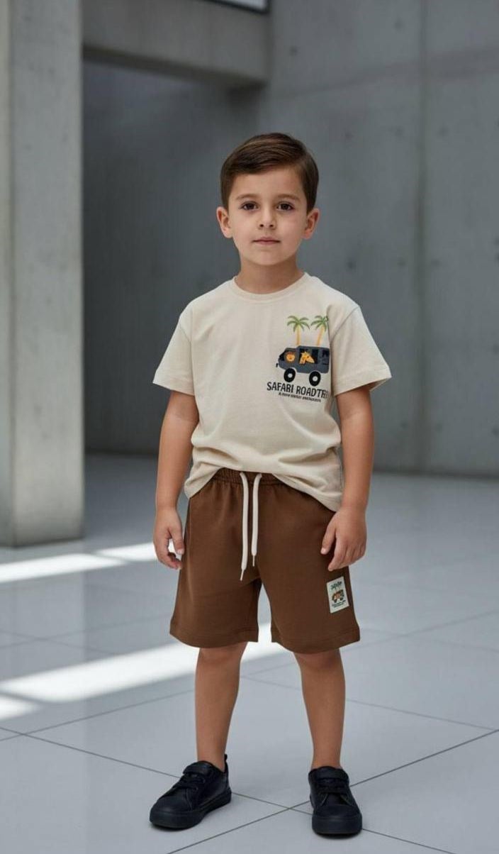 SAFARİ TEMALI ARKASI BASKILI ŞORTLU TAKIM
