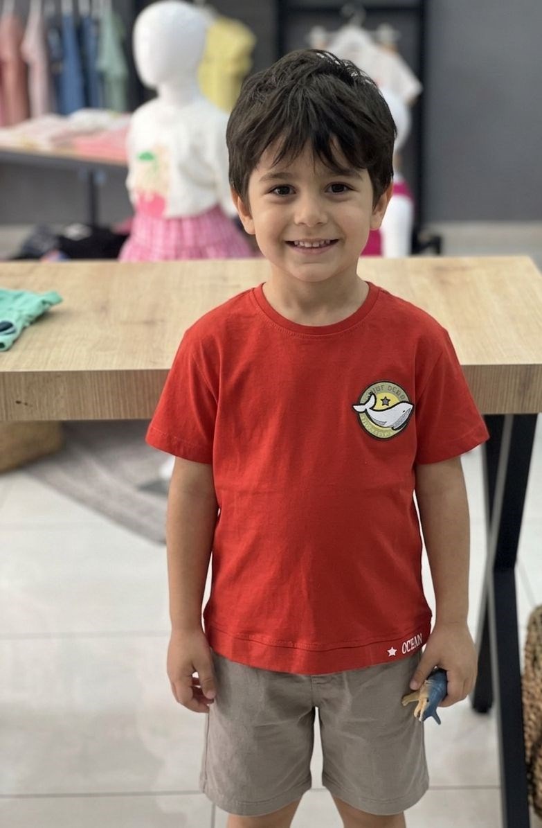 DENİZ TEMALI BASKI DETAYLI T-SHİRT
