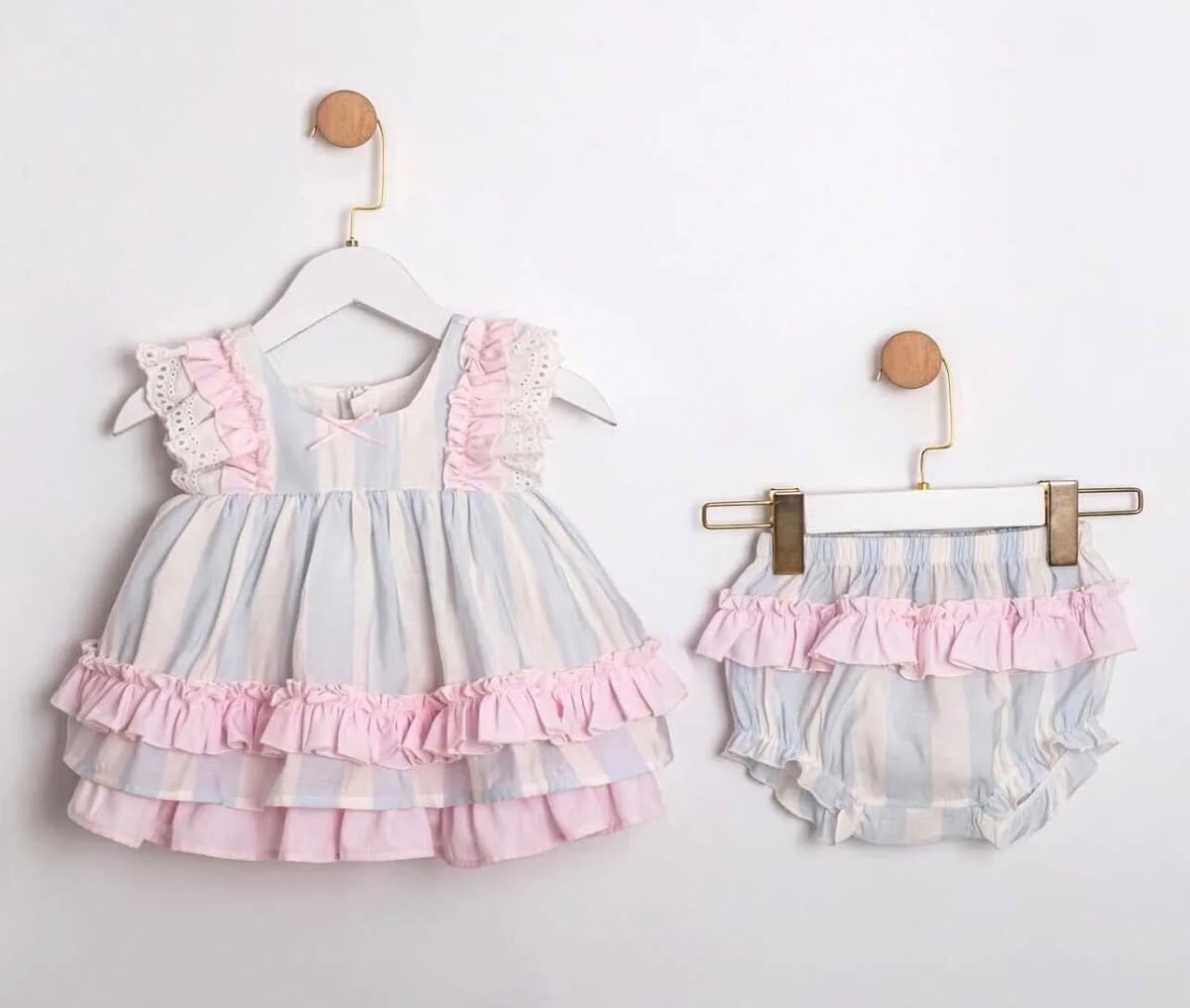 FİSTO VE FIRFIR DETAYLI KIZ BEBEK 2'Lİ ELBİSE TAKIM 