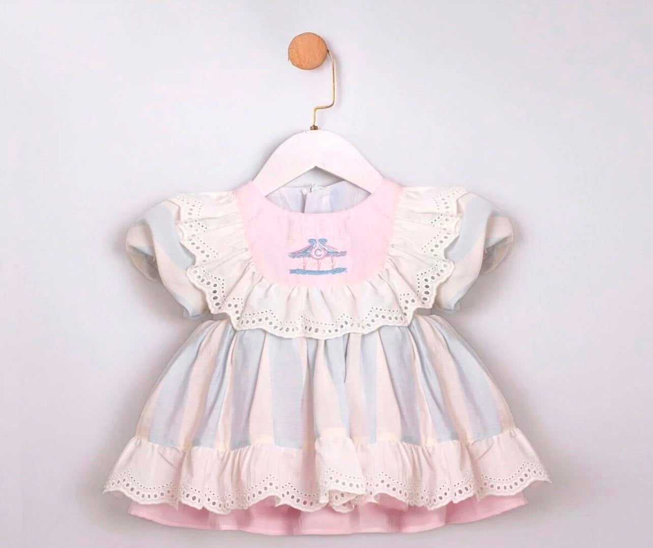 KIZ BEBEK ATLIKARINCA MASAL KONSEPTLİ ELBİSE 