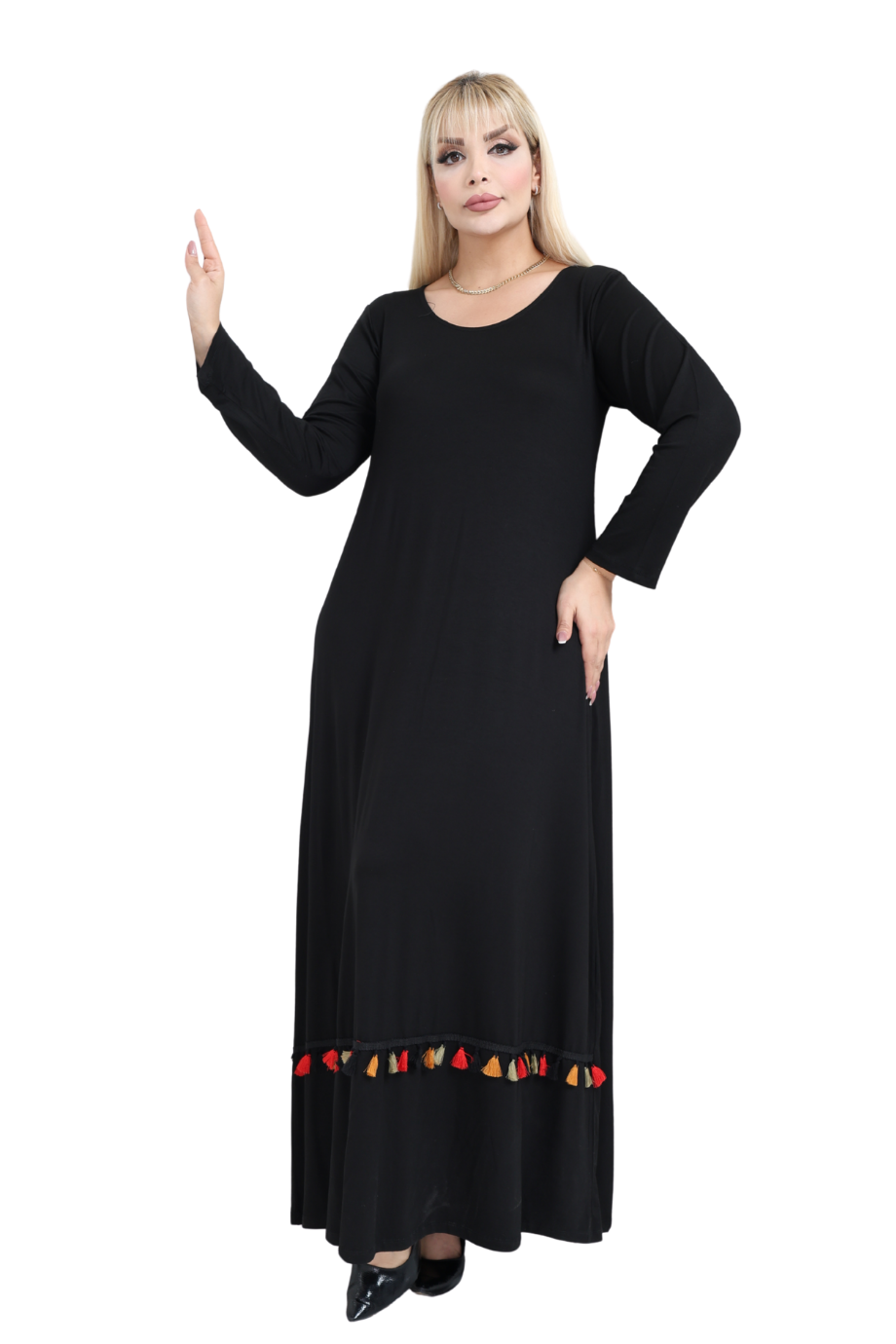 Melsay Butik Siyah Renkli Püskül Detaylı Uzun Elbise