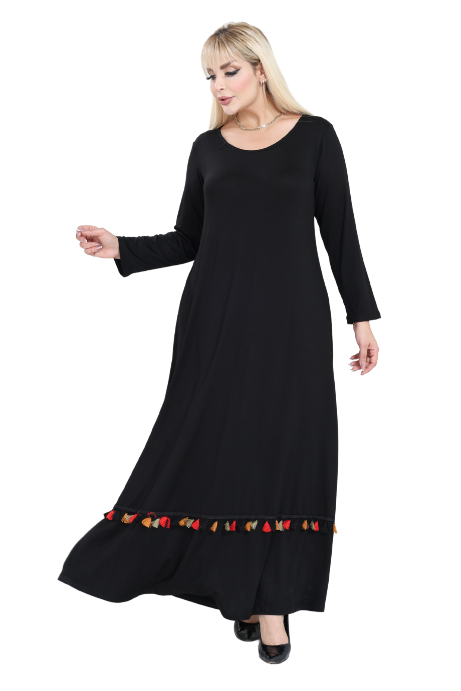 Melsay Butik Siyah Renkli Püskül Detaylı Uzun Elbise