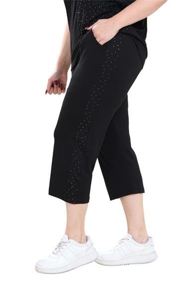 Melsay Butik Siyah Kısa Kol Yarım Taş Baskılı Viskon Kapri Takım
