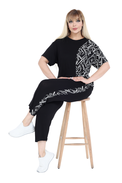 Melsay Butik Siyah Kısa Kol Yarım Zigzag Garnili Viskon Kapri Takım