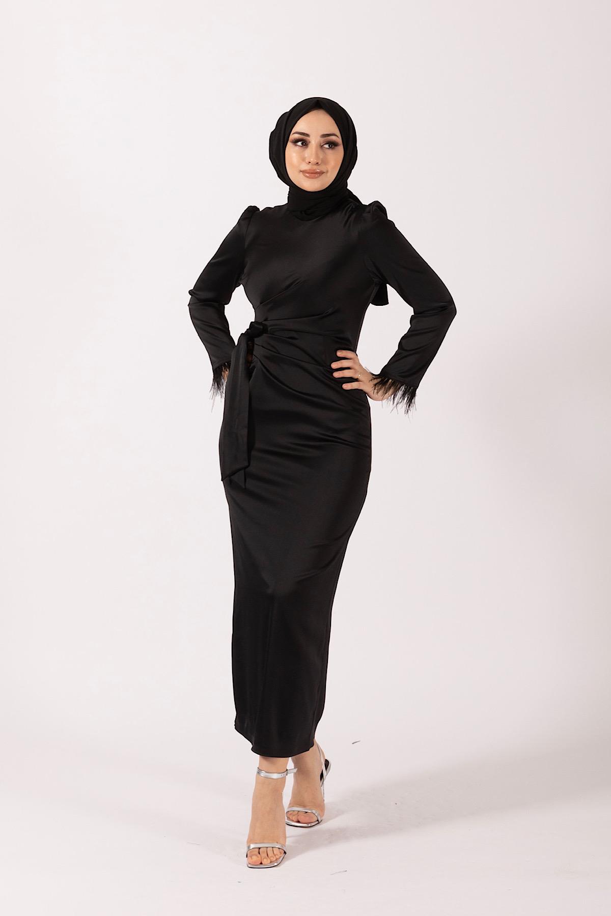 Kol Saçaklı Saten Abiye Siyah