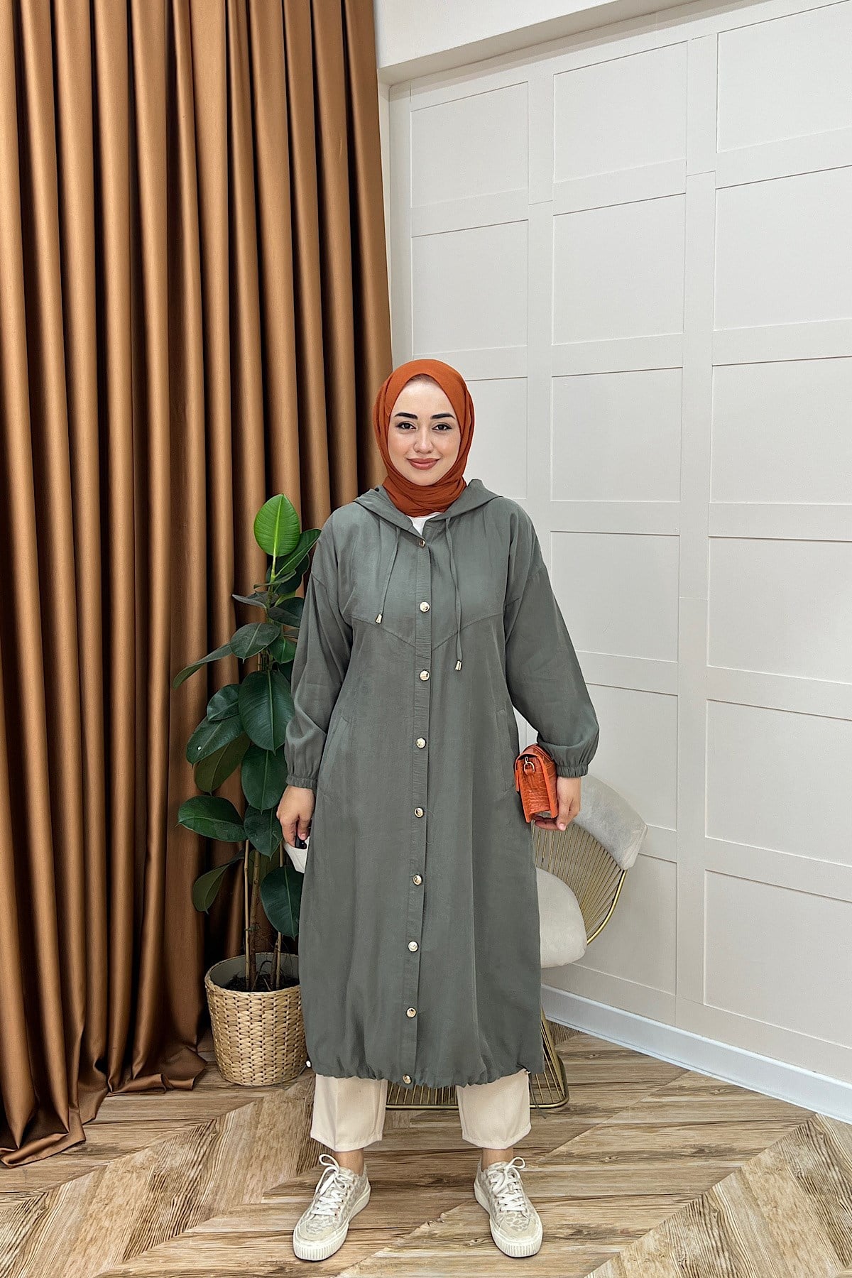 004-Liana Düğmeli Kap Haki