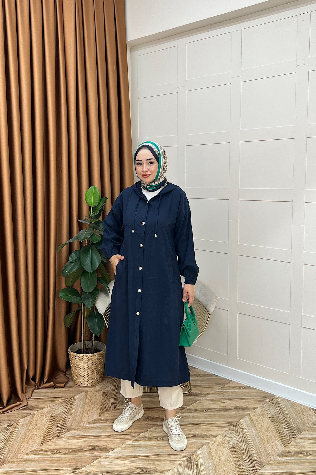 004-Liana Düğmeli Kap Lacivert