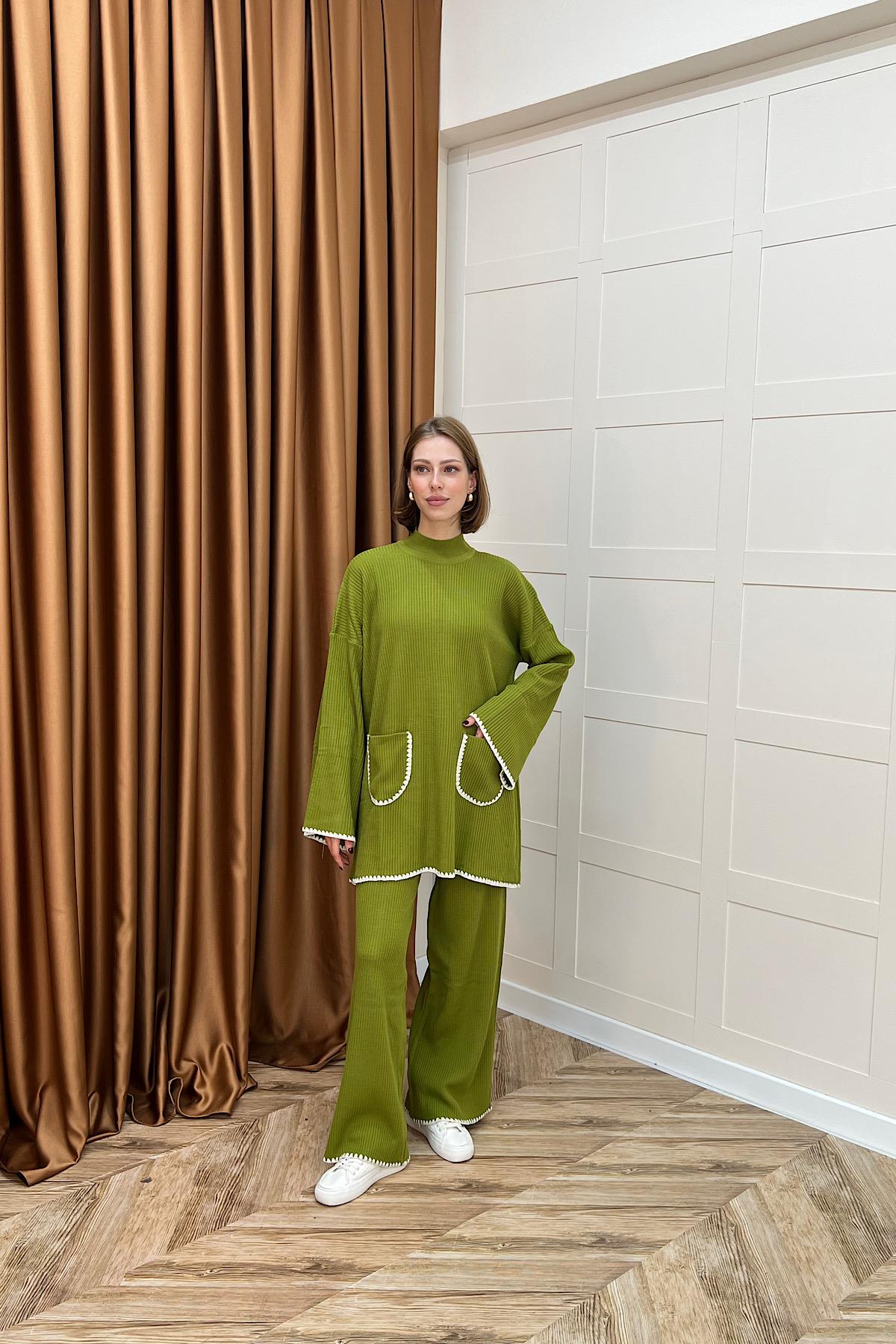 Cep Örgülü Triko Takım Yağ Yeşili