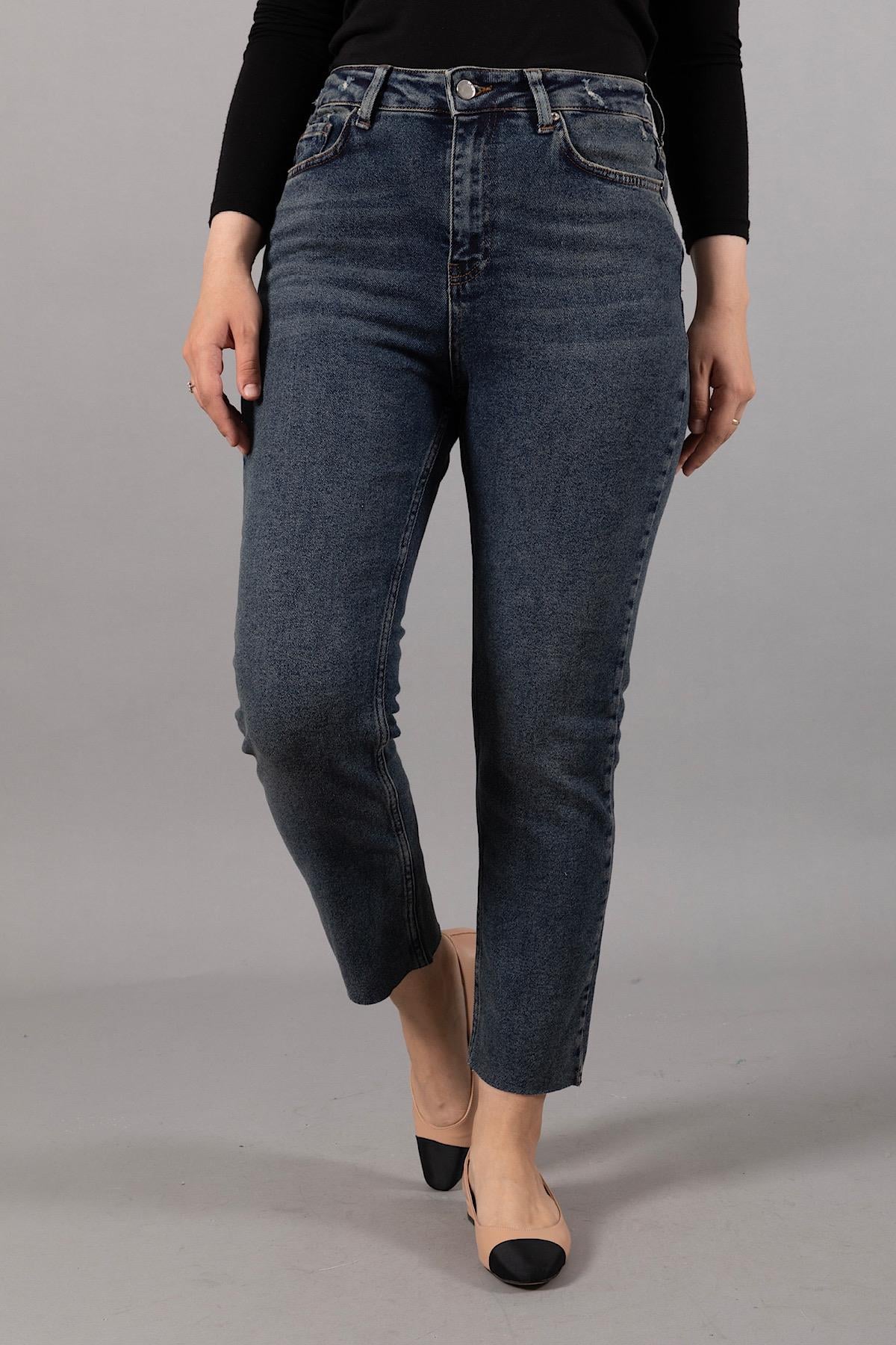 Dikişsiz Paça Mom Jeans Eskitme Lacivert