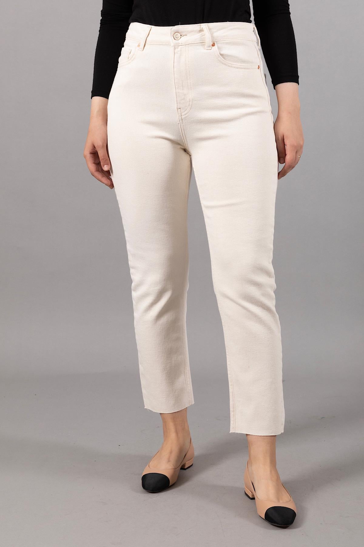 Dikişsiz Paça Mom Jeans Krem
