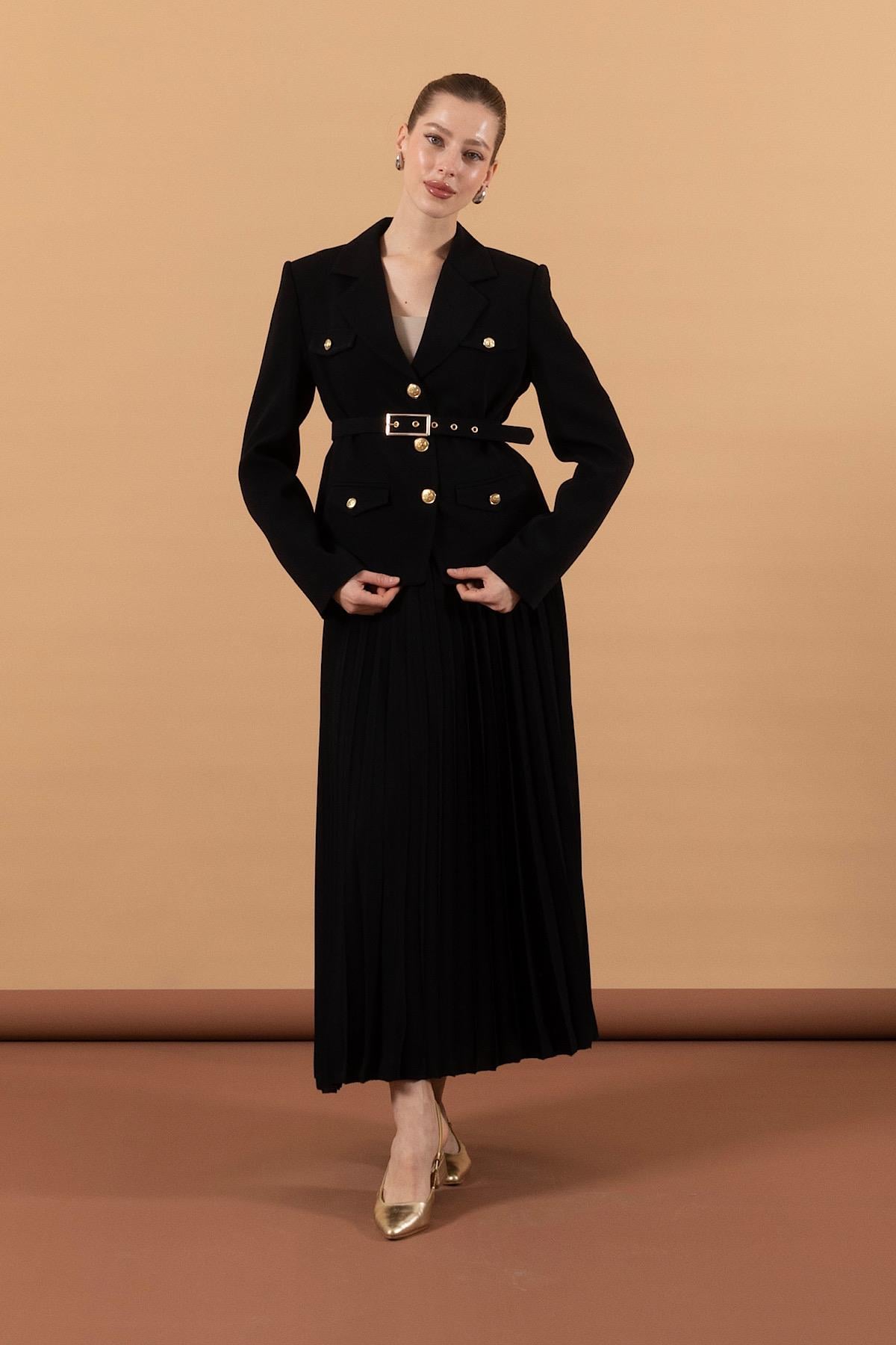 Eteği Piliseli Ceket Takım Siyah