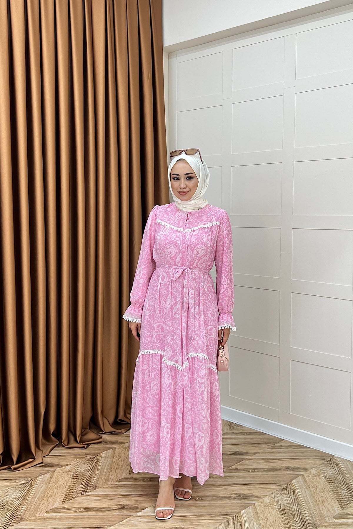 Lisa Dantel Detay Elbise Pembe
