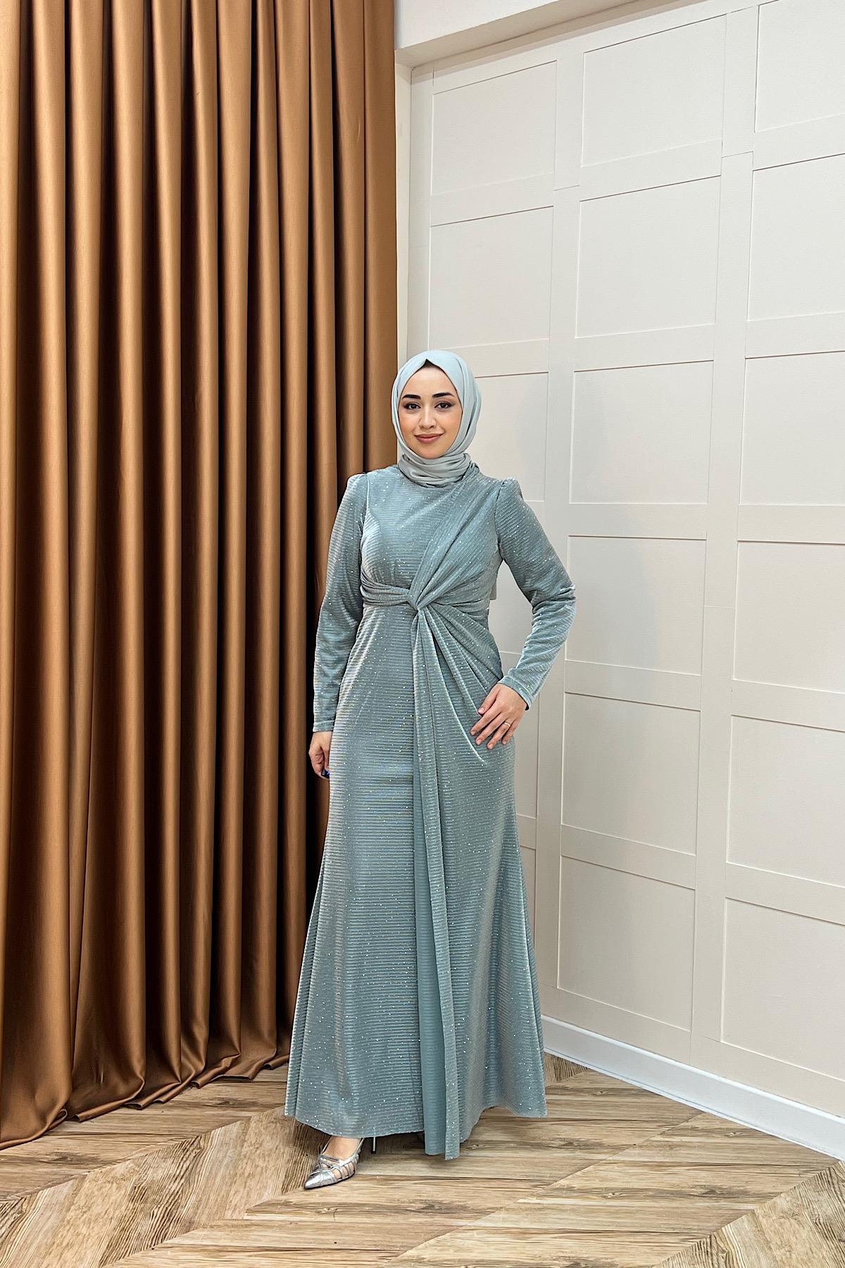 Sofia Taş Detay Drapeli Abiye Mint