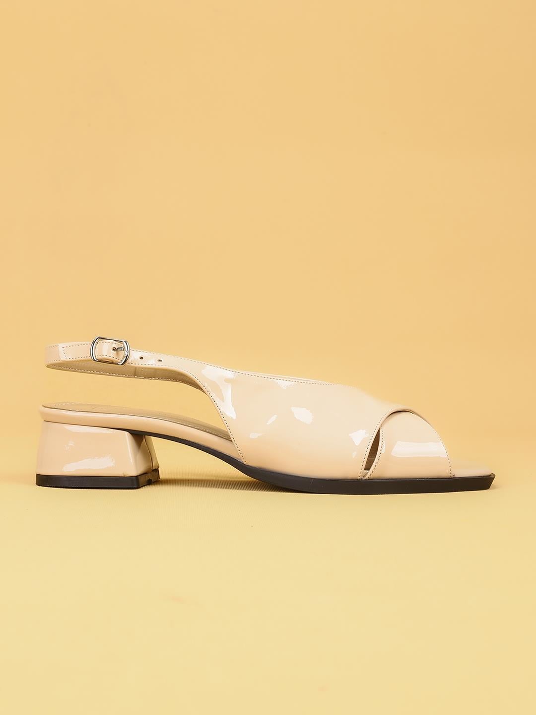 KEIRY Parlak Rugan Bej Slingback Arkadan Bağlamalı Topuklu Bej Kadın Sandalet 