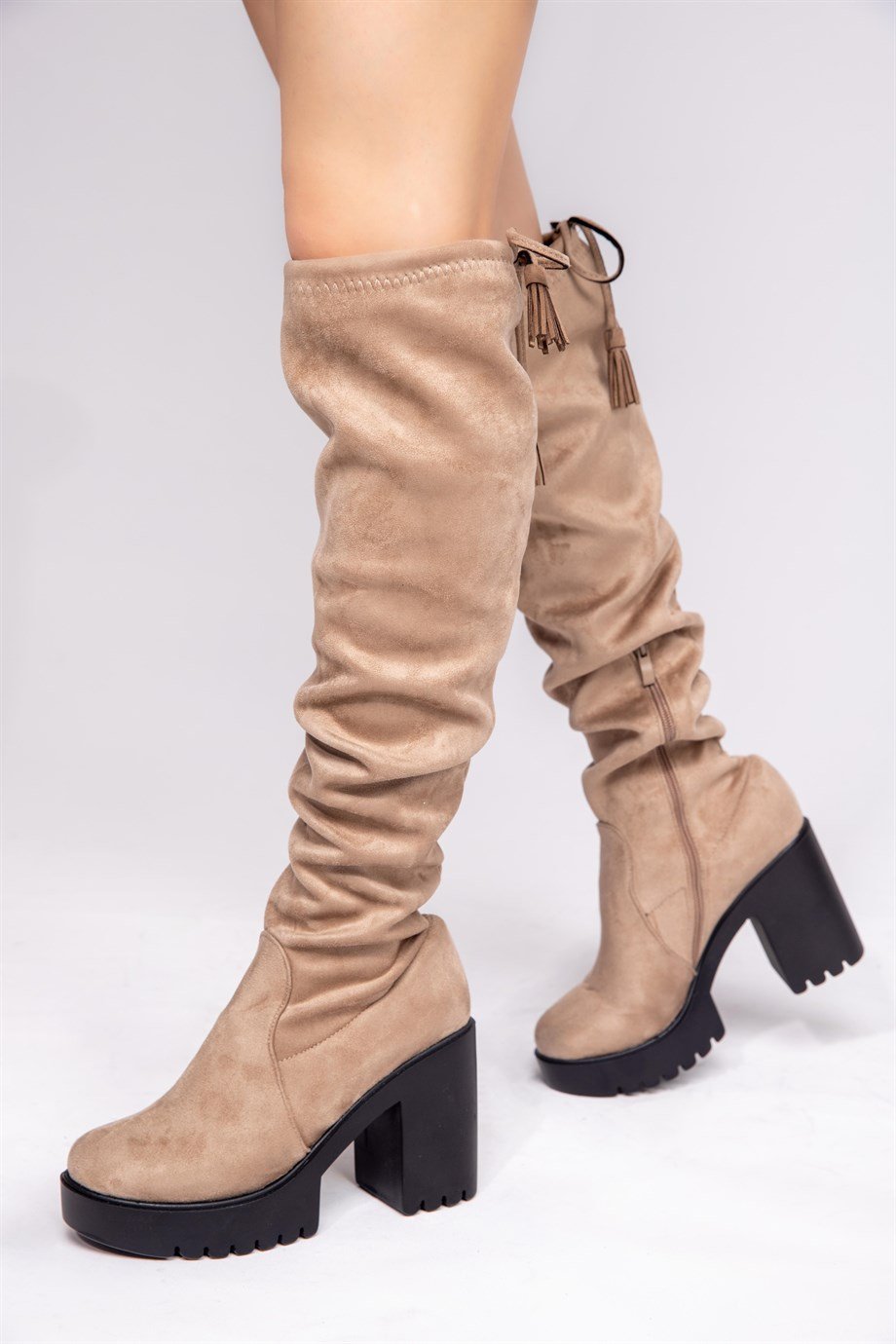 İnolyan Bej Renkli Süet Deri Uzun Çizme