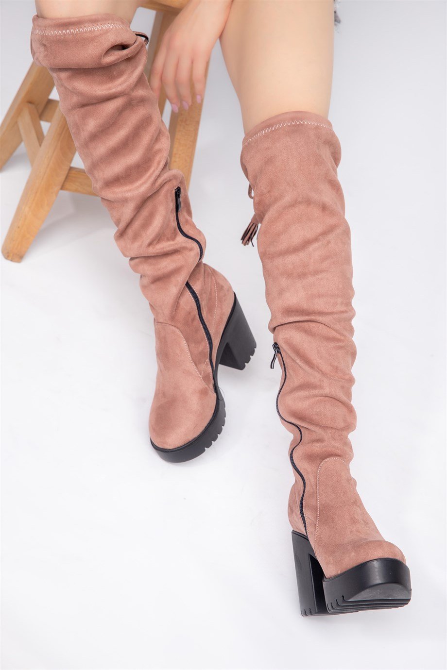 İnolyan Pudra Renkli Süet Deri Uzun Çizme