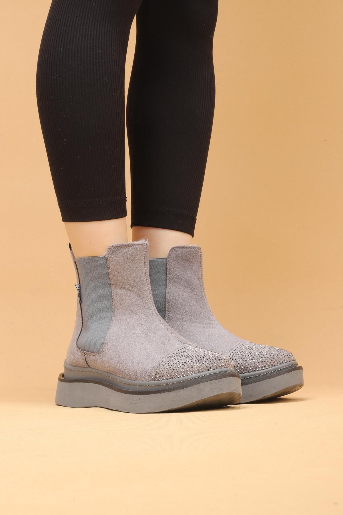 Pierra Kadın Gri Renkli Slip-On Süet Bot