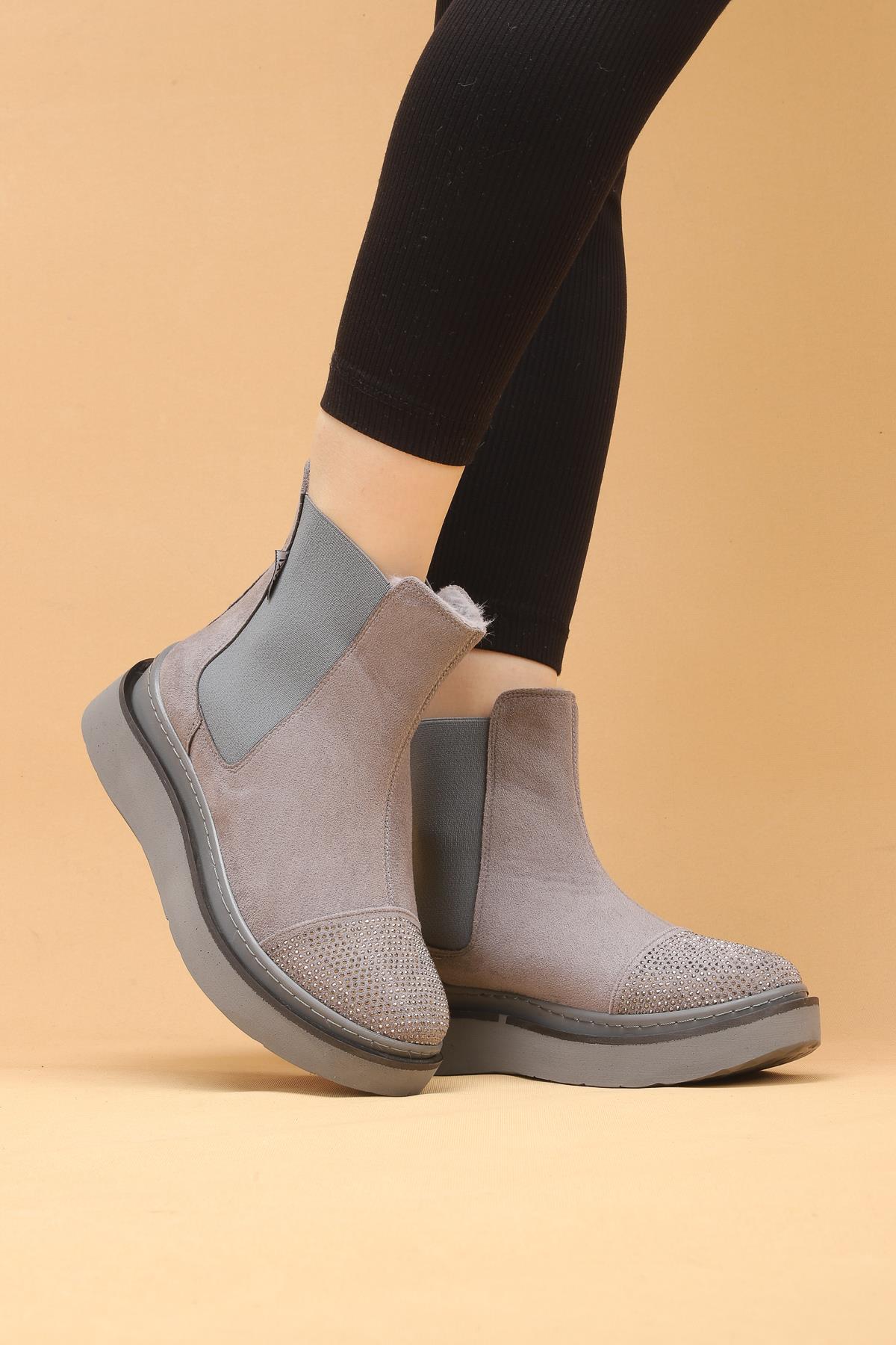 Pierra Kadın Gri Renkli Slip-On Süet Bot