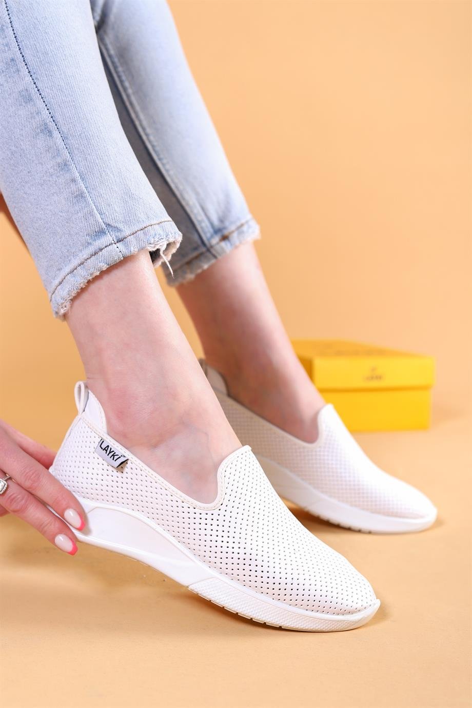 Ciragio Beyaz Renkli Kadın Klasik Yazlık Günlük Ayakkabı